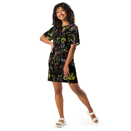 smell the roses in every dimension, T-shirt dress in black